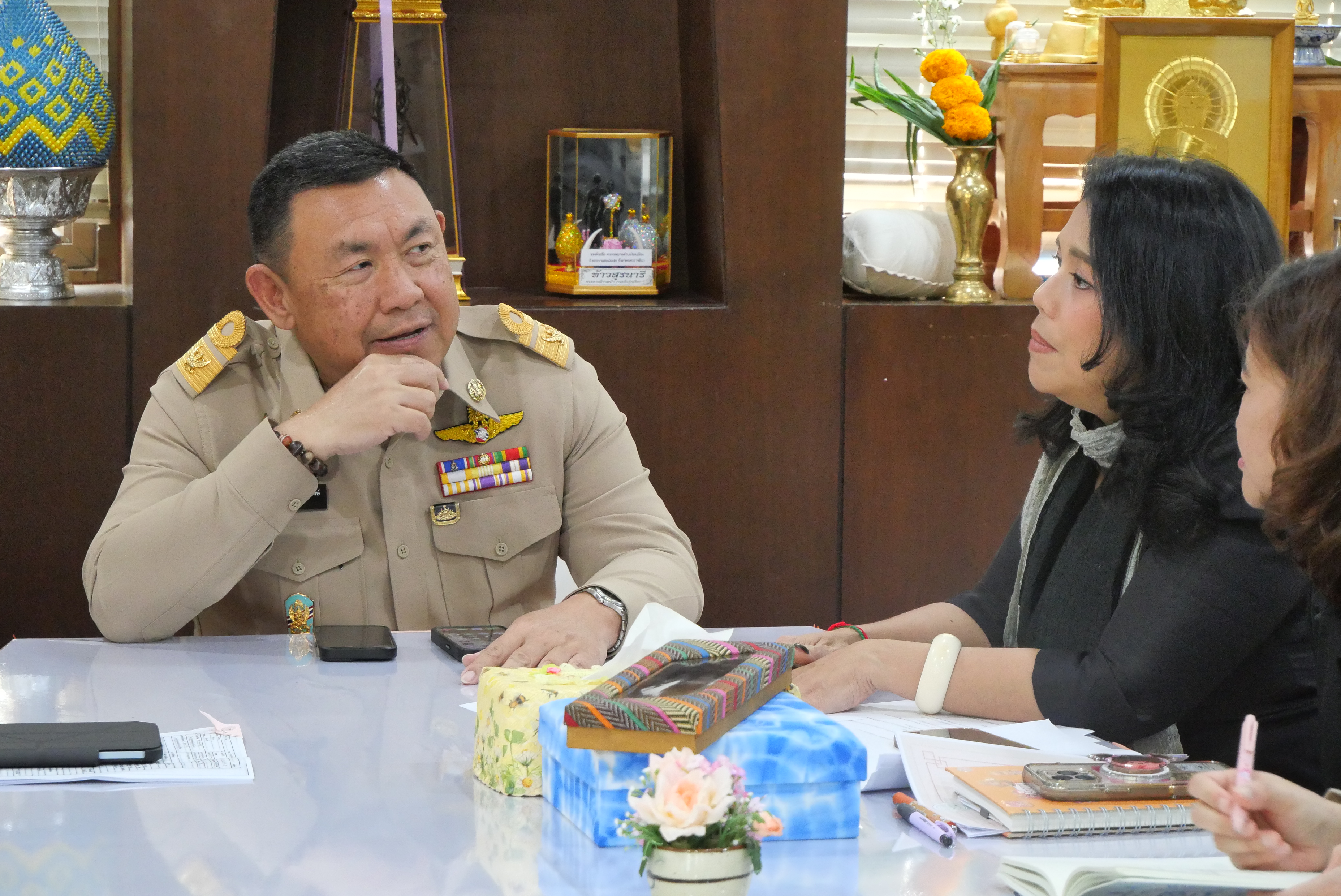 title - เลขาธิการ ส.ป.ก. บันทึกเทปให้สัมภาษณ์ภาพยนตร์สารคดีชุด “สืบสาน สร้างสุข ปวงประชา” และตรวจติดตามการดำเนินงานในพื้นที่เขตปฏิรูปที่ดิน ณ จังหวัดพระนครศรีอยุธยา